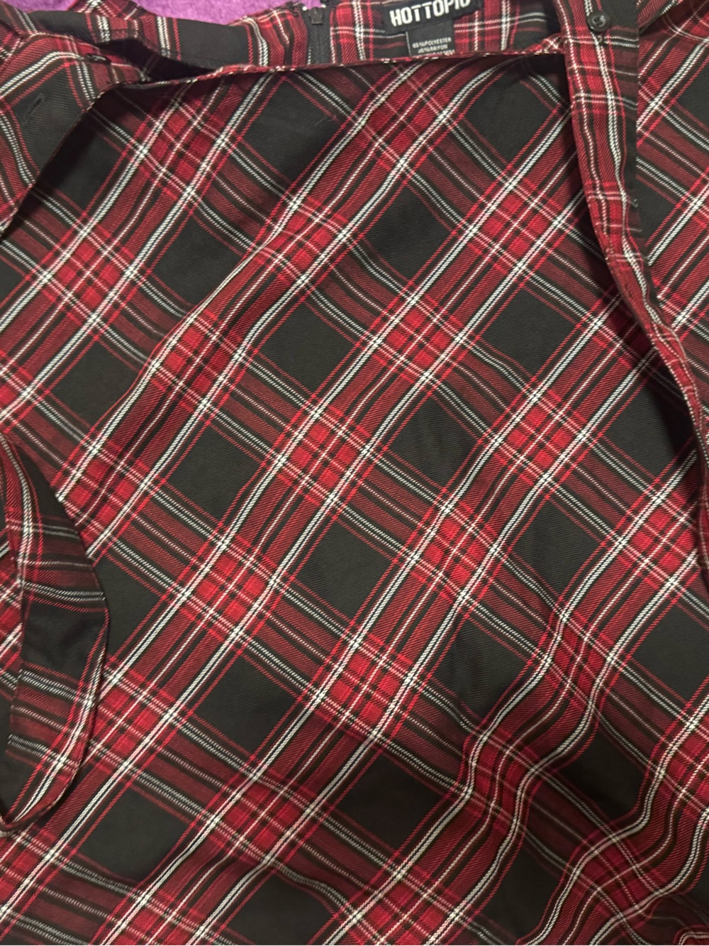 Hot Topic Red and Black Plaid skirt